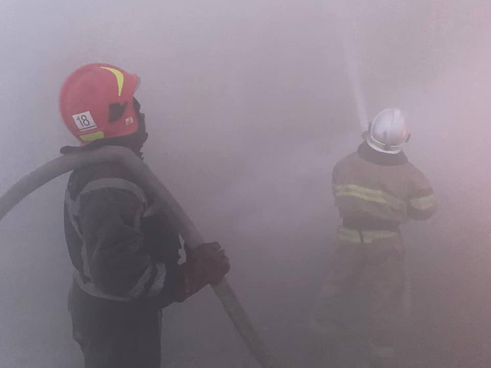У Луцькому районі пожежа знищила три тонни тирси та сушарку