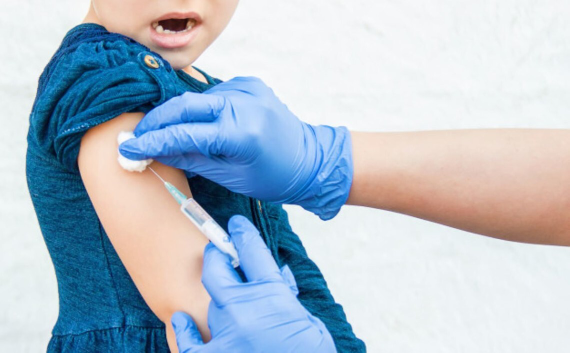 У Швейцарії схвалили вакцинацію дітей від коронавірусу