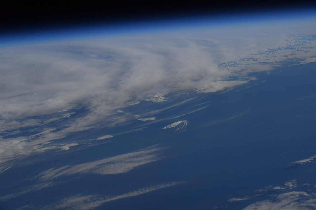 Астронавт NASA привітав світ з Новим роком новою світлиною з МКС (фото)