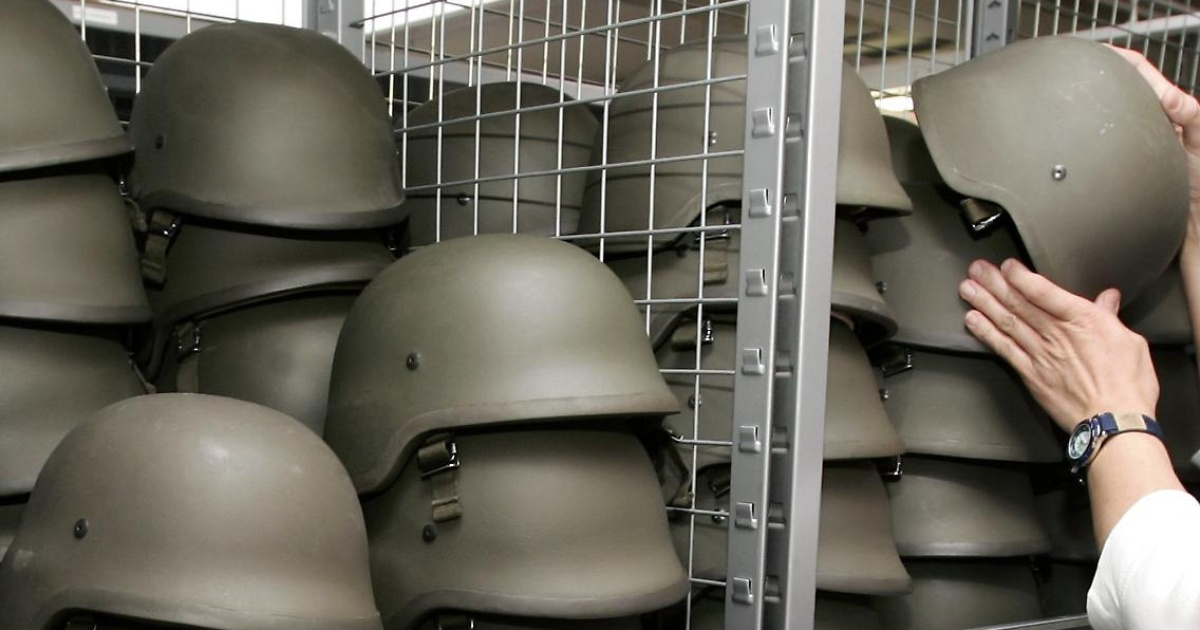 «Суто символічний жест»: Німеччина передасть Україні 5 тисяч військових шоломів