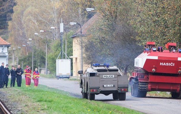 Чеська поліція розслідує знищення секретного документа про вибухи на складах боєприпасів
