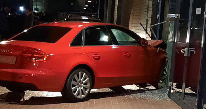 У Луцьку адвокатку, яка протаранила на Audi ПортCity, оштрафували на 850 гривень