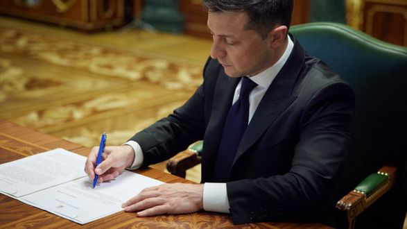 Зеленський підписав указ про збільшення української армії на 100 тисяч осіб