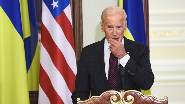 Через загрозу вторгнення в Україну Байден терміново скликає Радбез США