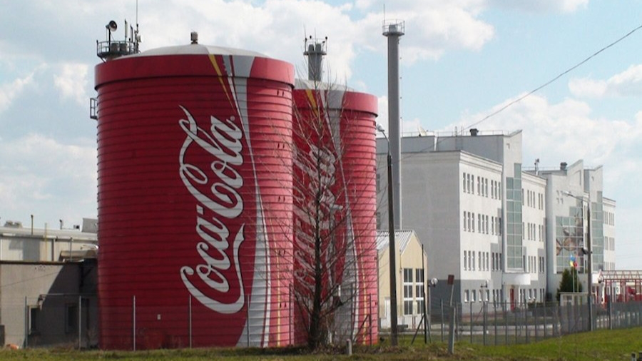 Coca-Cola закрила завод в Україні