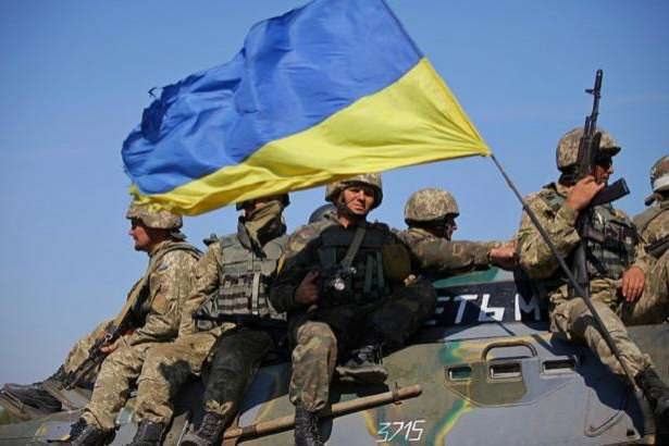 «Де ті, хто обіцяв за дві години захопити Київ?» Міністр оборони зробив емоційне звернення