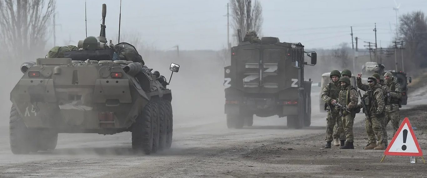 Колишніх військових звільняють з-під варти: вони йдуть захищати Україну