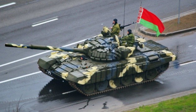 Противник втрачає власні сили, але хоче долучити війська Білорусі, – Генштаб
