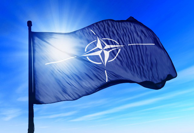 НАТО обговорить можливість закрити небо над Україною (оновлено)
