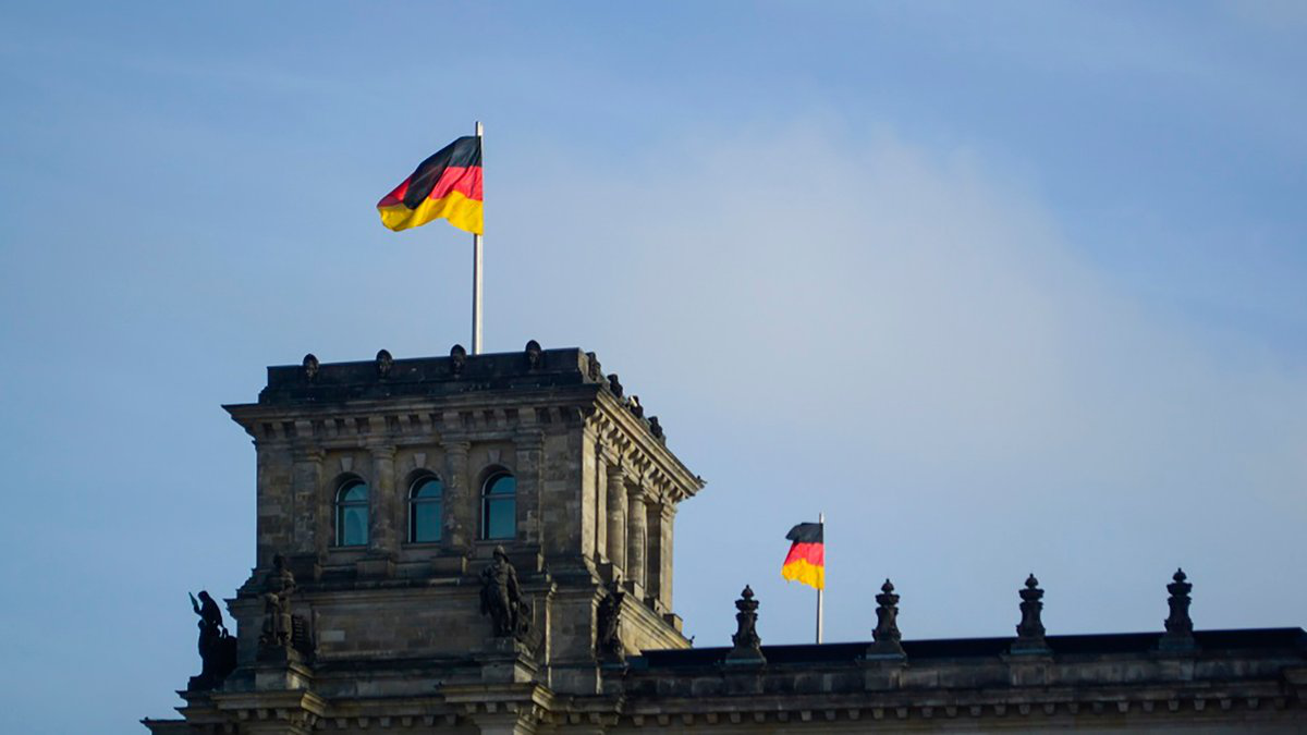 Німеччина гальмує зусилля ЄС щодо відключення від SWIFT російського «Сбербанку»