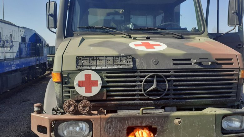 Україна отримала від партнерів 50 автівок швидкої допомоги для ЗСУ, – МОЗ