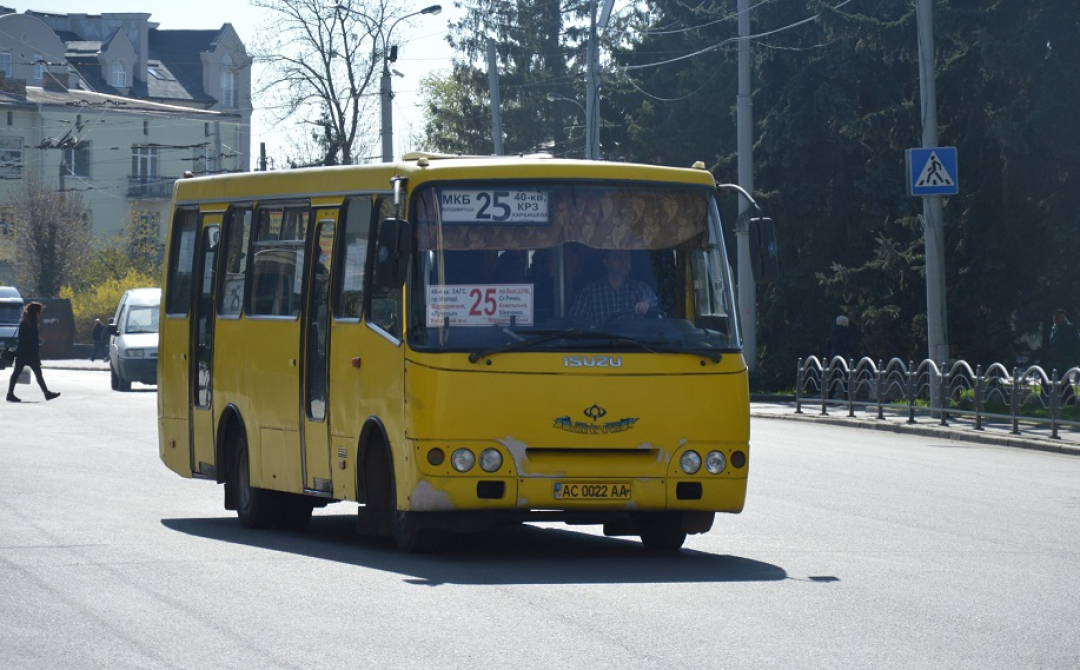 У Луцьку з 30 березня автобуси №25 та №30 курсуватимуть за новим маршрутом