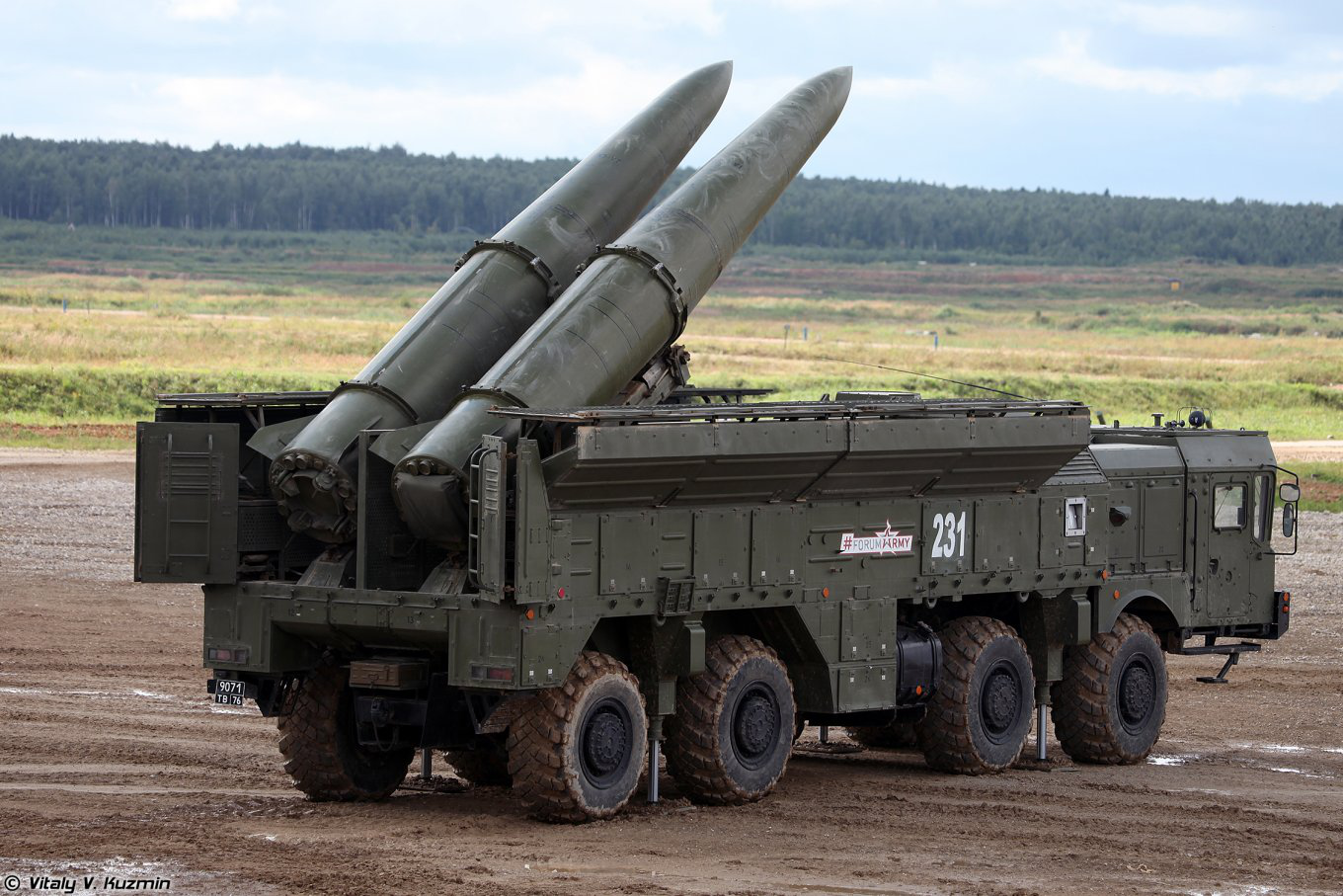 росія перекидає ракетні комплекси до українського кордону в білорусі