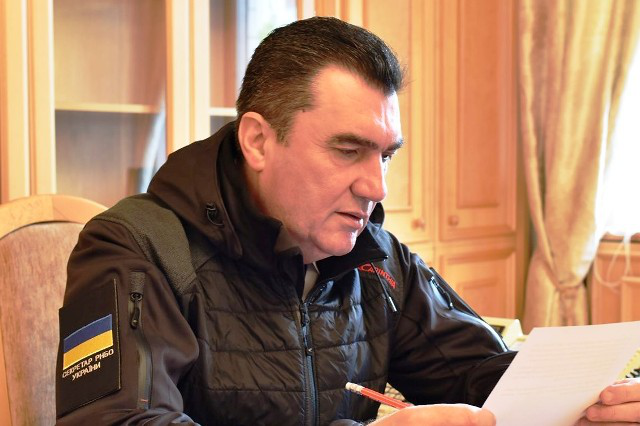Данилов заявив, що у травні гаряча фаза війни не закінчиться