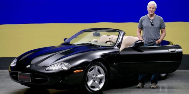 Річард Гір продав свій колекційний Jaguar, щоб допомогти Україні (фото)