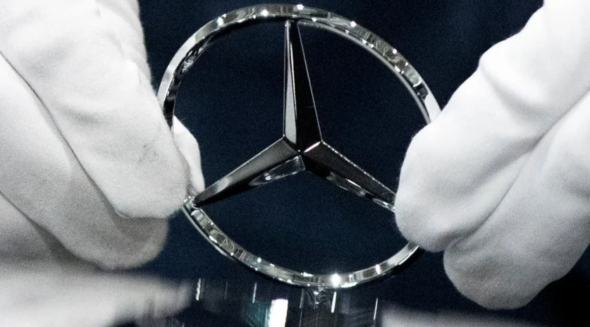 Mercedes відкликає мільйон автомобілів через проблеми з гальмами