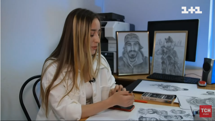 Студентка ЛНТУ вразила мережу портретами Героїв «Азовсталі» (відео)