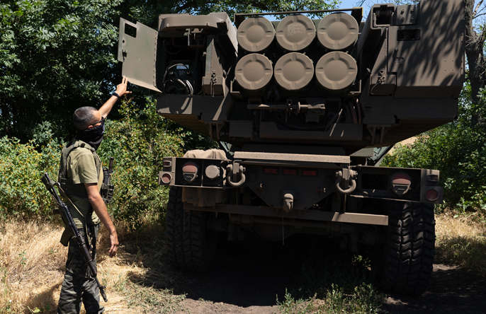 Голова комітету збройних сил США розповів, скільки HIMARS може отримати Україна