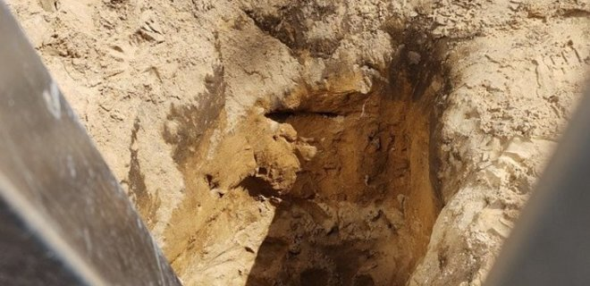 Рив підземний хід, щоб пограбувати банк: у Римі з-під завалу врятували людину