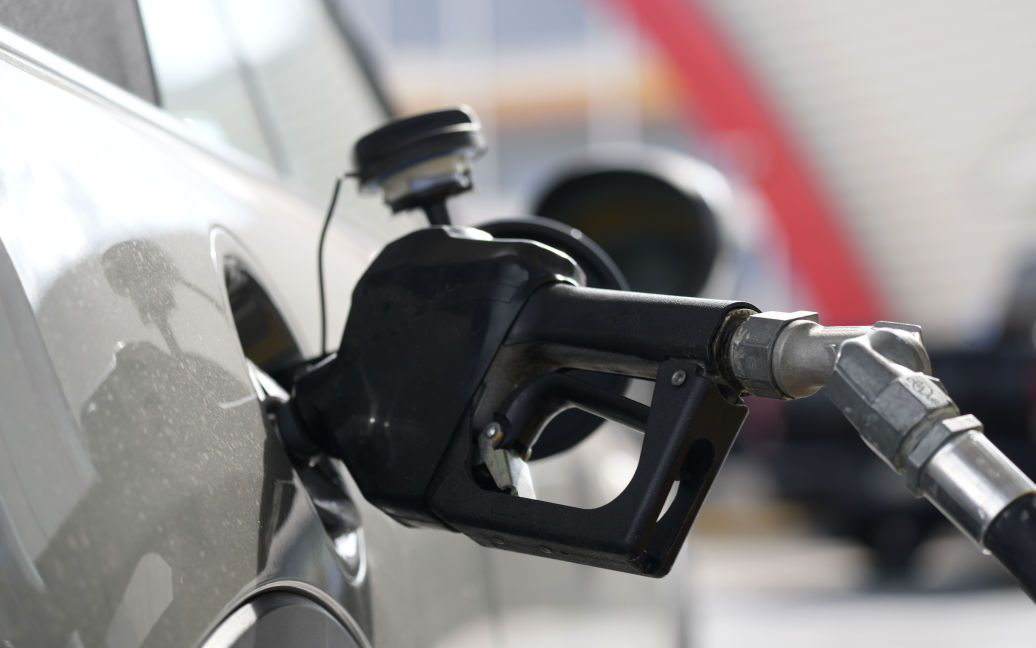 Бензин та дизель можуть здешевшати на 3-4 грн за літр – експерт