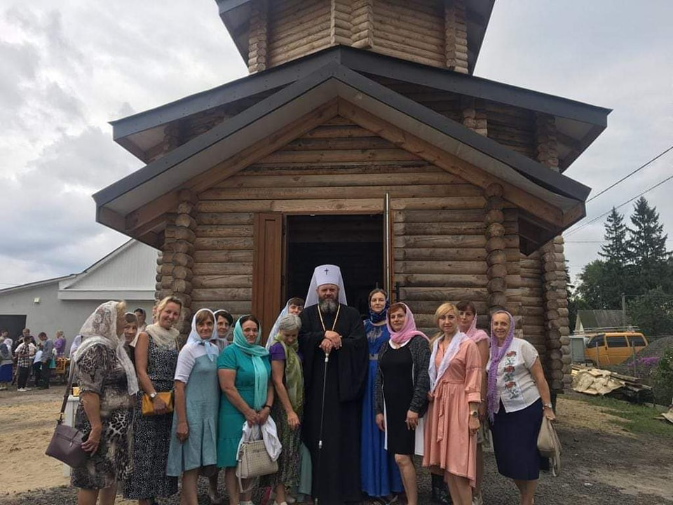 У Тростянці освятили новий храм на честь жінок-мироносиць