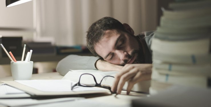 Нестача сну робить людей егоїстичнішими, – вчені