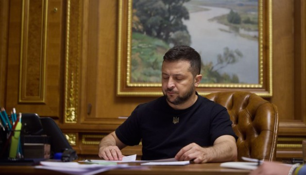 Зеленський провів «таємну» нараду з представниками сектору оборони й безпеки