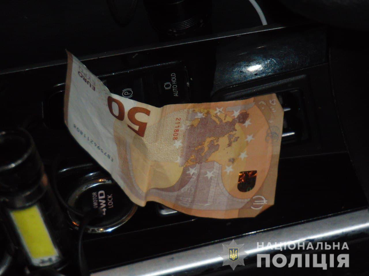 У Луцьку водій без «прав» намагався відкупитися від поліцейських