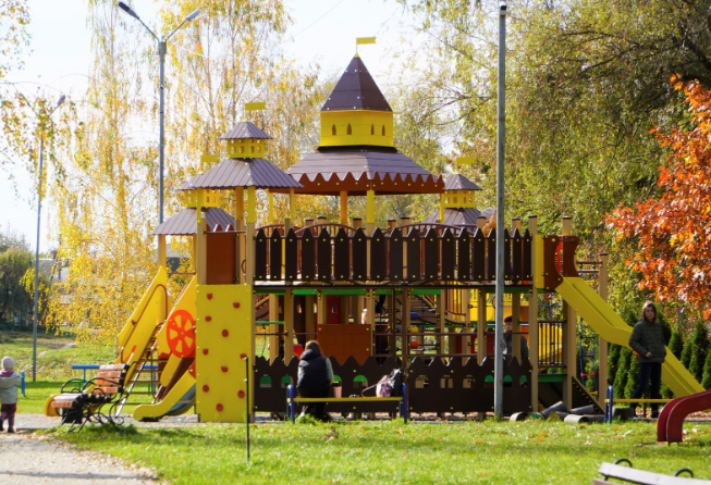 У Володимирі встановили новий ігровий комплекс (фото)