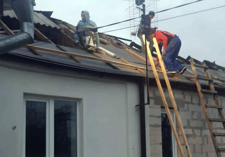 У Луцьку на ремонт пошкоджених внаслідок ракетного удару будинків виділили мільйон гривень