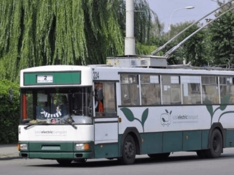 Через відключення світла 21 листопада у Луцьку змінили графік руху кількох тролейбусів