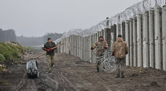 Стіна на кордоні із Білоруссю на Волині: скільки вже побудували і чи вона надійна