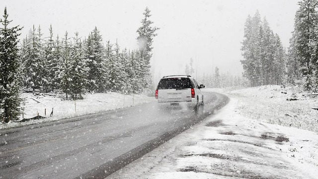 Сніг та ожеледиця: на Волинь насувається потужний циклон