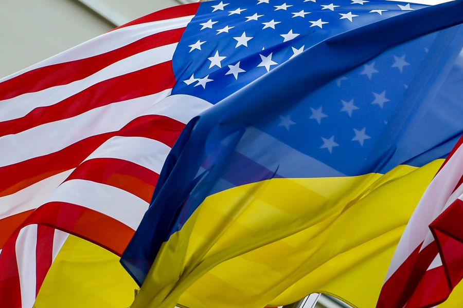 Україна отримала від США перший вантаж аварійно-ремонтного обладнання