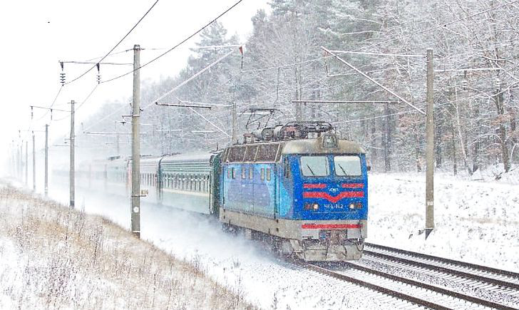 Укрзалізниця попередила про затримку десятків пасажирських поїздів