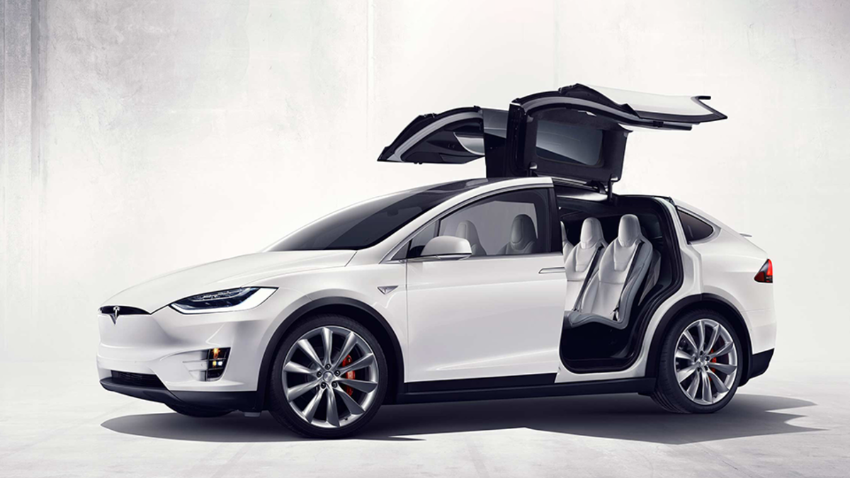 Tesla подвоює знижки на електромобілі в США