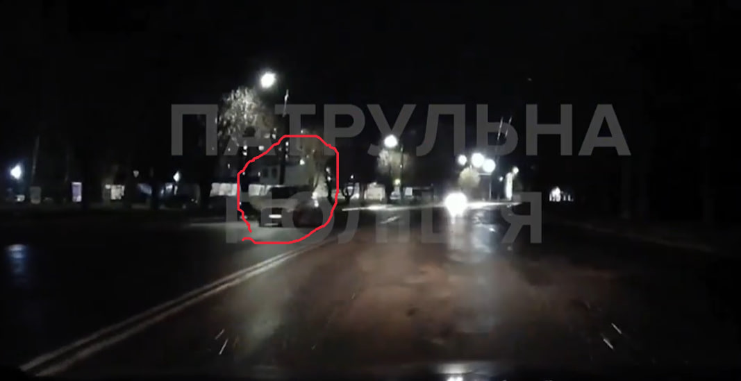 У Луцьку п'яний водій їхав з вимкненими фарами (відео)