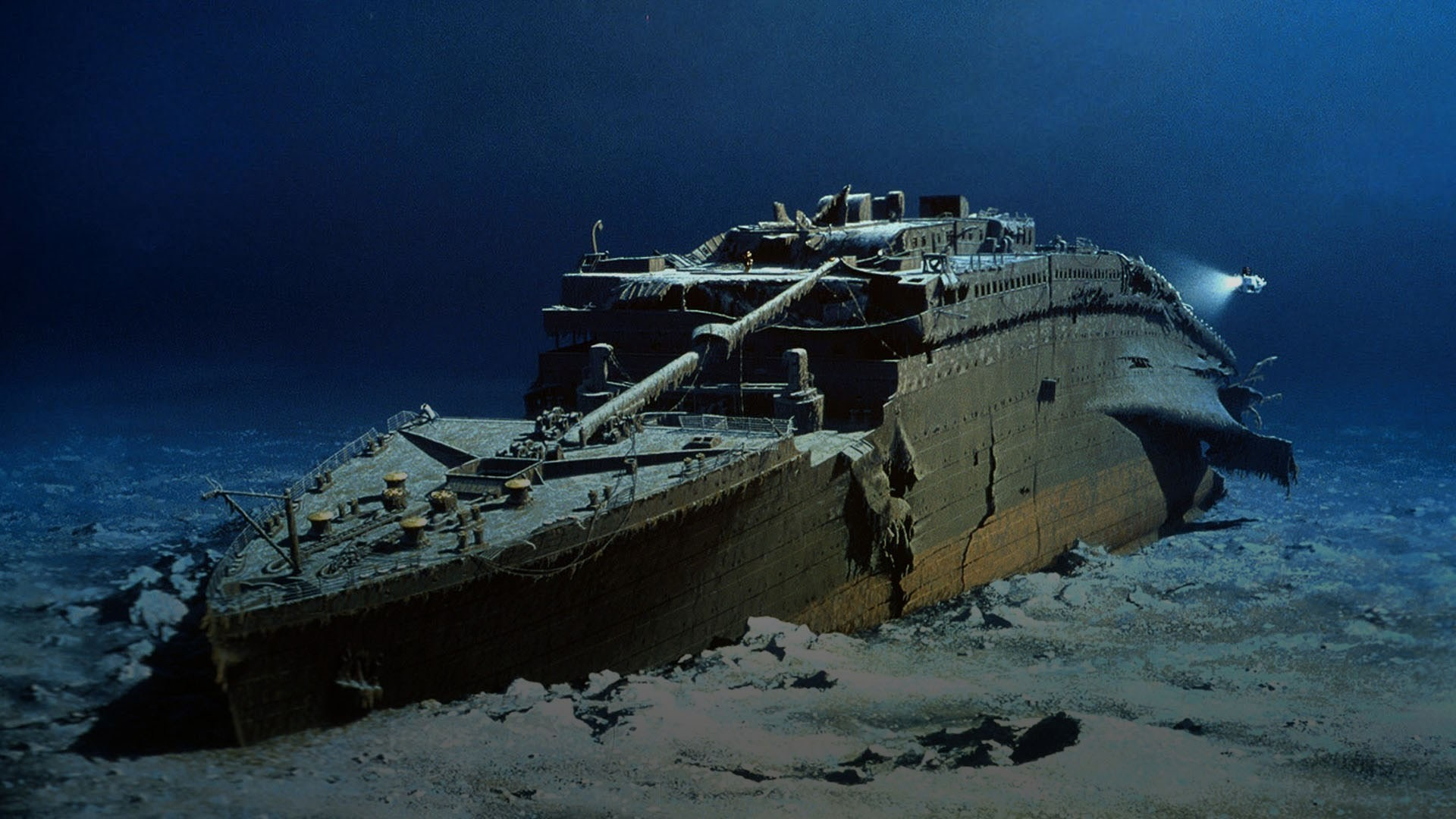 Вперше показали кадри затонулого «Титаніка» 40-річної давнини