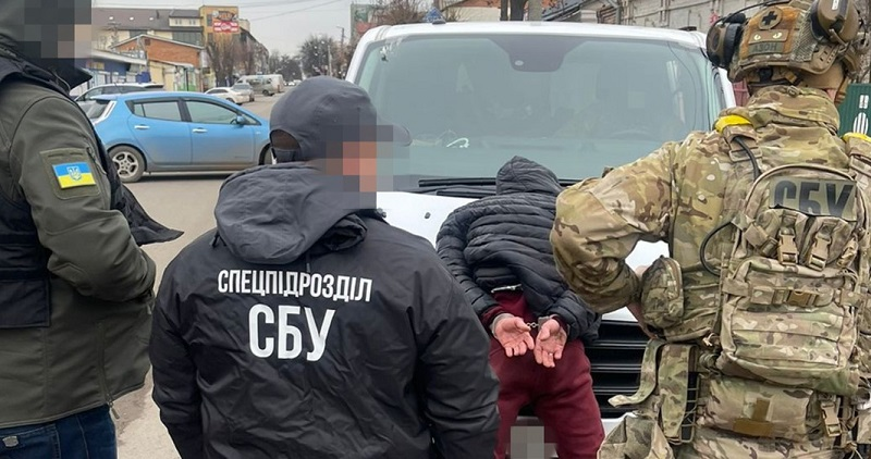 У Вінниці затримали агента РФ, який вербував «зеків» до ПВК «Вагнер» (фото, відео)