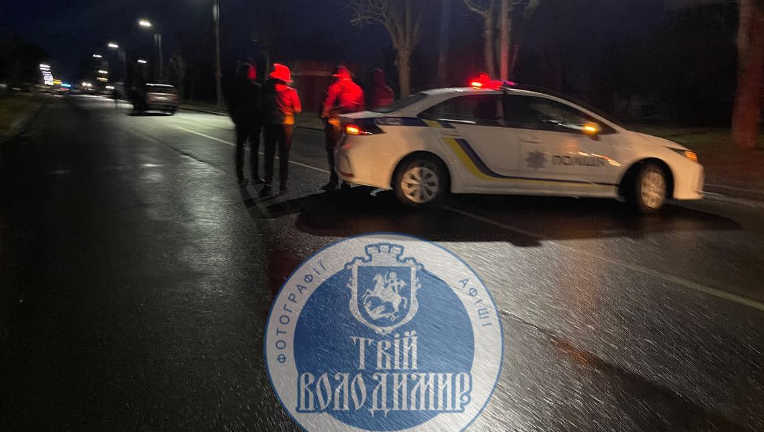 Смертельна ДТП у Володимирі: 22-річний водій на BMW X5 збив жінку