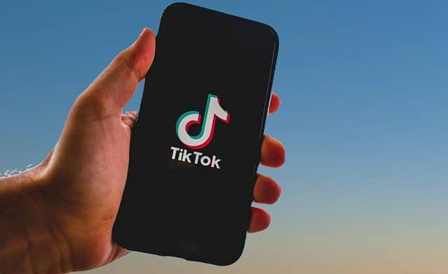 Канада та США заборонили посадовцям користуватися TikTok на держпристроях
