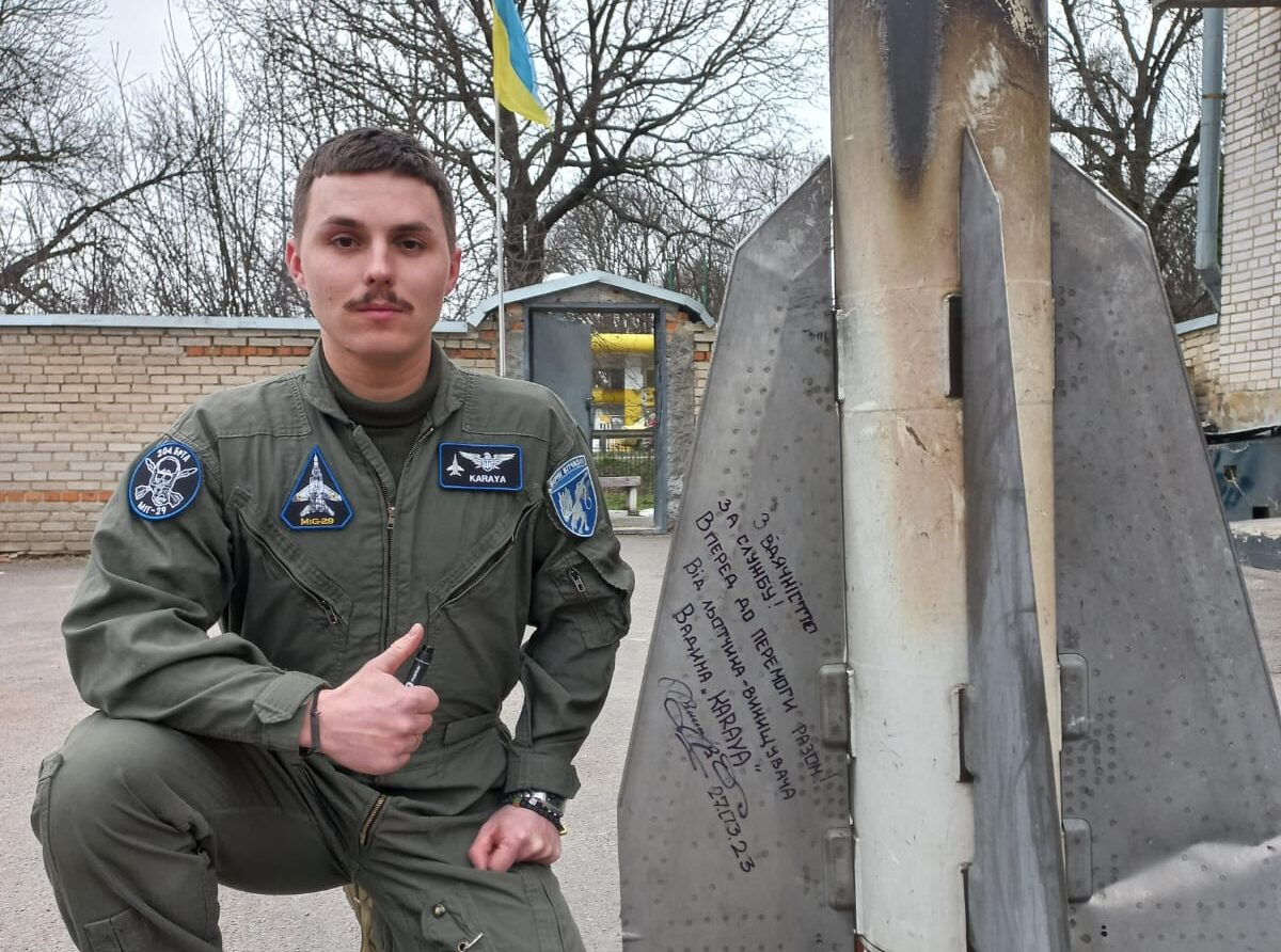 Пілот Karaya з Луцької бригади поставив «автограф» на ракеті, якою знищив ворожий дрон (фото)