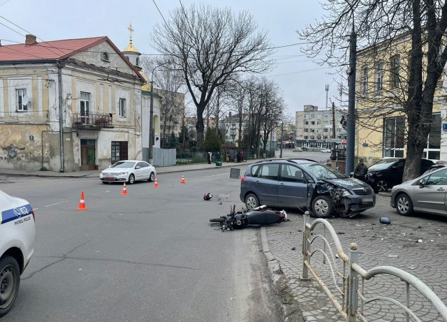 16-річний мотоцикліст, якого збило авто на вулиці Данила Галицького у Луцьку, прийшов до тями