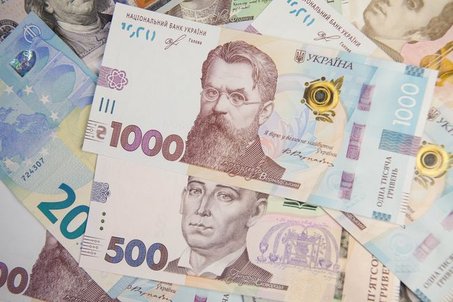 Українці за кордоном зможуть отримувати пенсію переказами через «Укрпошту»