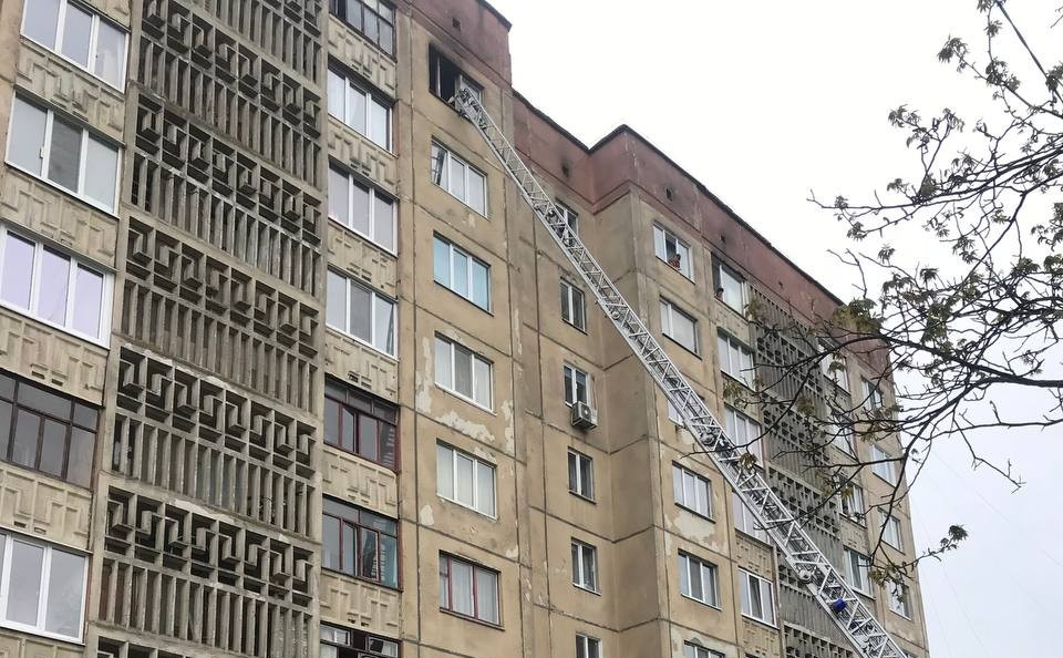Потерпілий отримав суттєві опіки: нові деталі пожежі на Кравчука у Луцьку