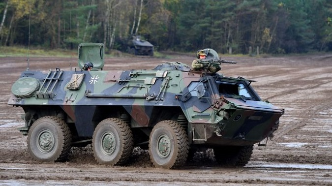 Німецький концерн Rheinmetall хоче виробляти БТР Fuchs в Україні