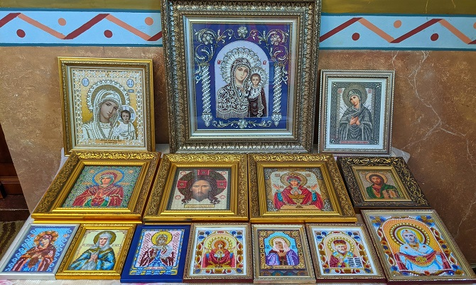 Врятовані ікони Донбасу продадуть на аукціоні під Луцьком (фото)