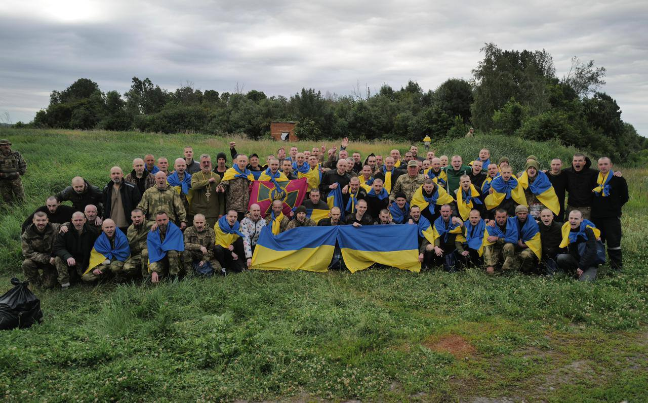 Україна повернула з російського полону 95 людей (фото)