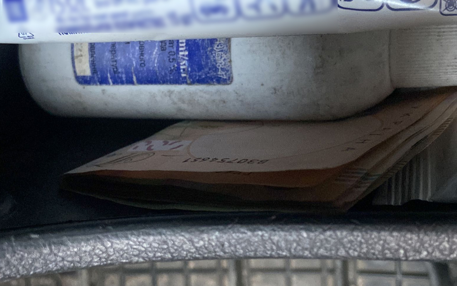 Без шолома та відповідної категорії: на Ковельщині мотоцикліст знайшов у себе зайві гроші (фото)