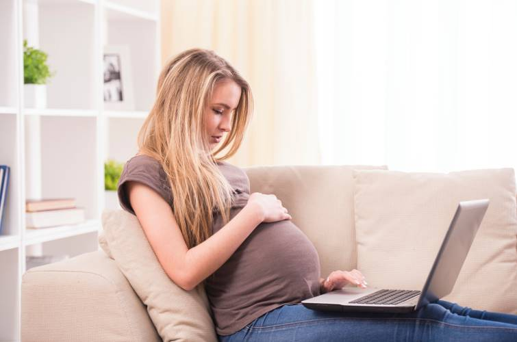 В Україні вагітним жінкам дозволили йти у відпустку пізніше ніж за 70 днів до пологів